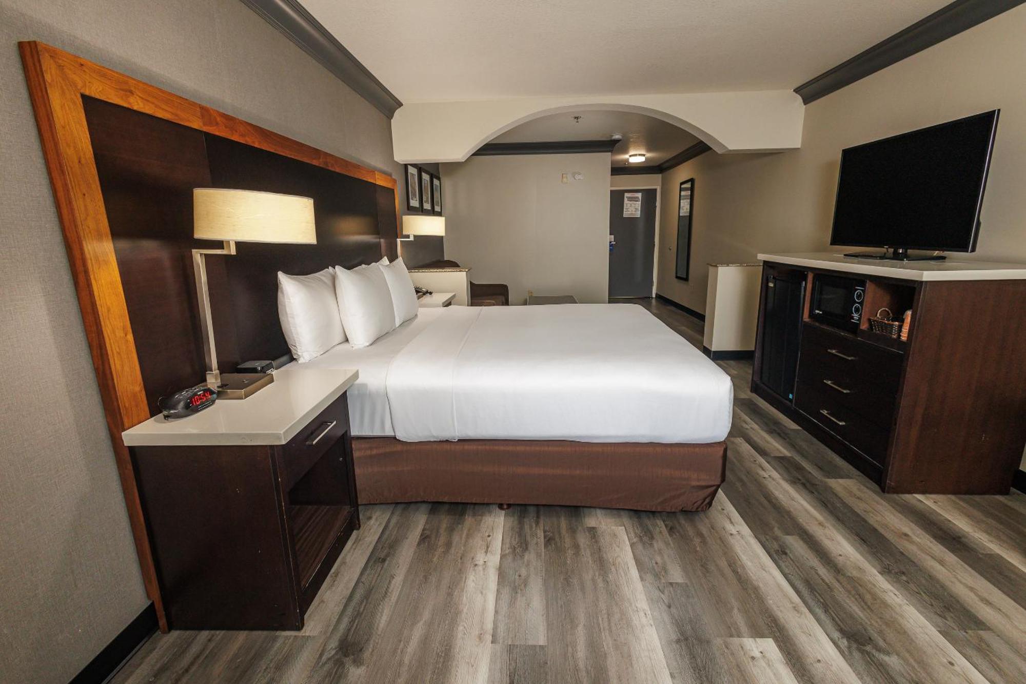 Comfort Inn & Suites Near Universal - N Hollywood - Burbank Los Angeles Zewnętrze zdjęcie
